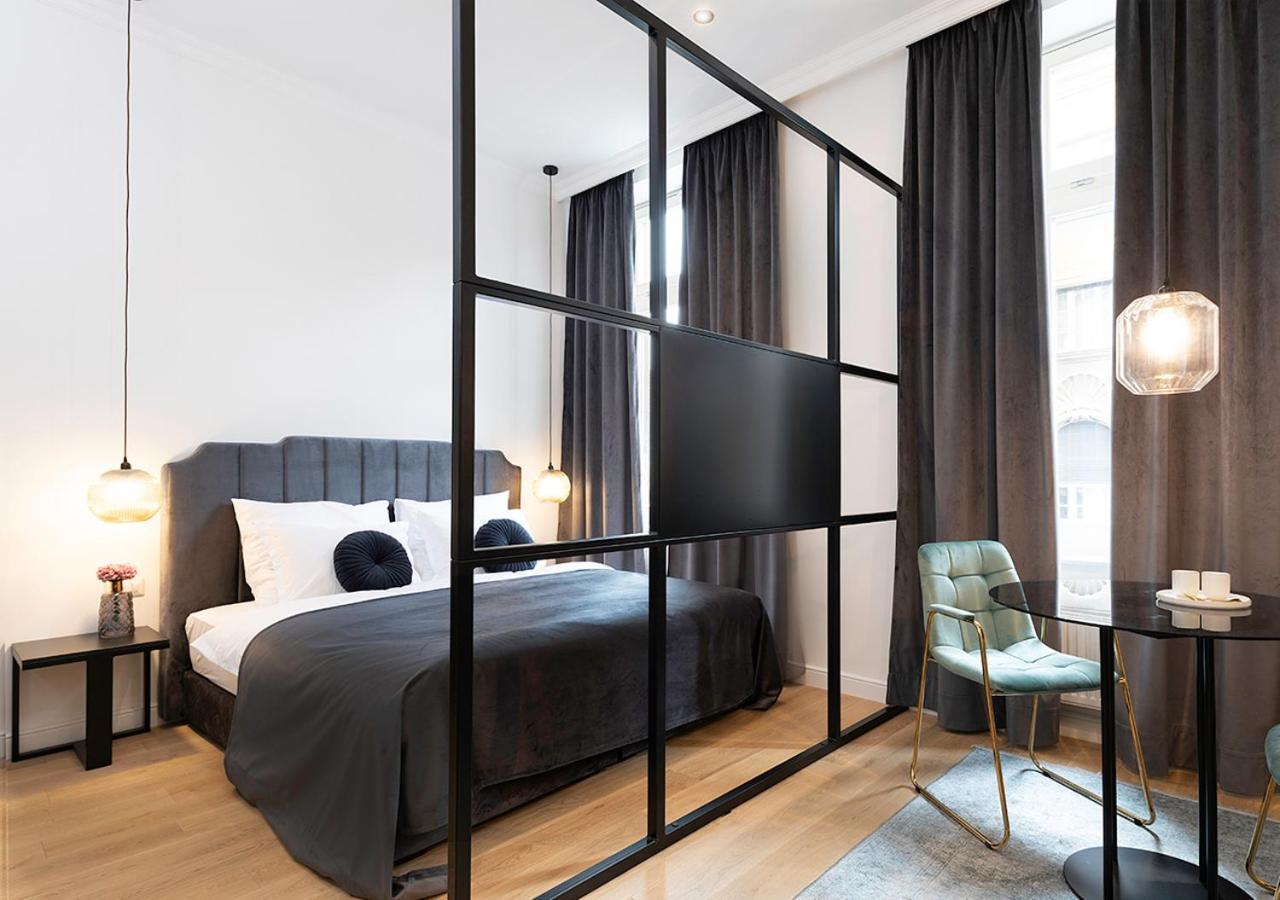 Pierrot & Pierrette Apartment ซาเกร็บ ภายนอก รูปภาพ
