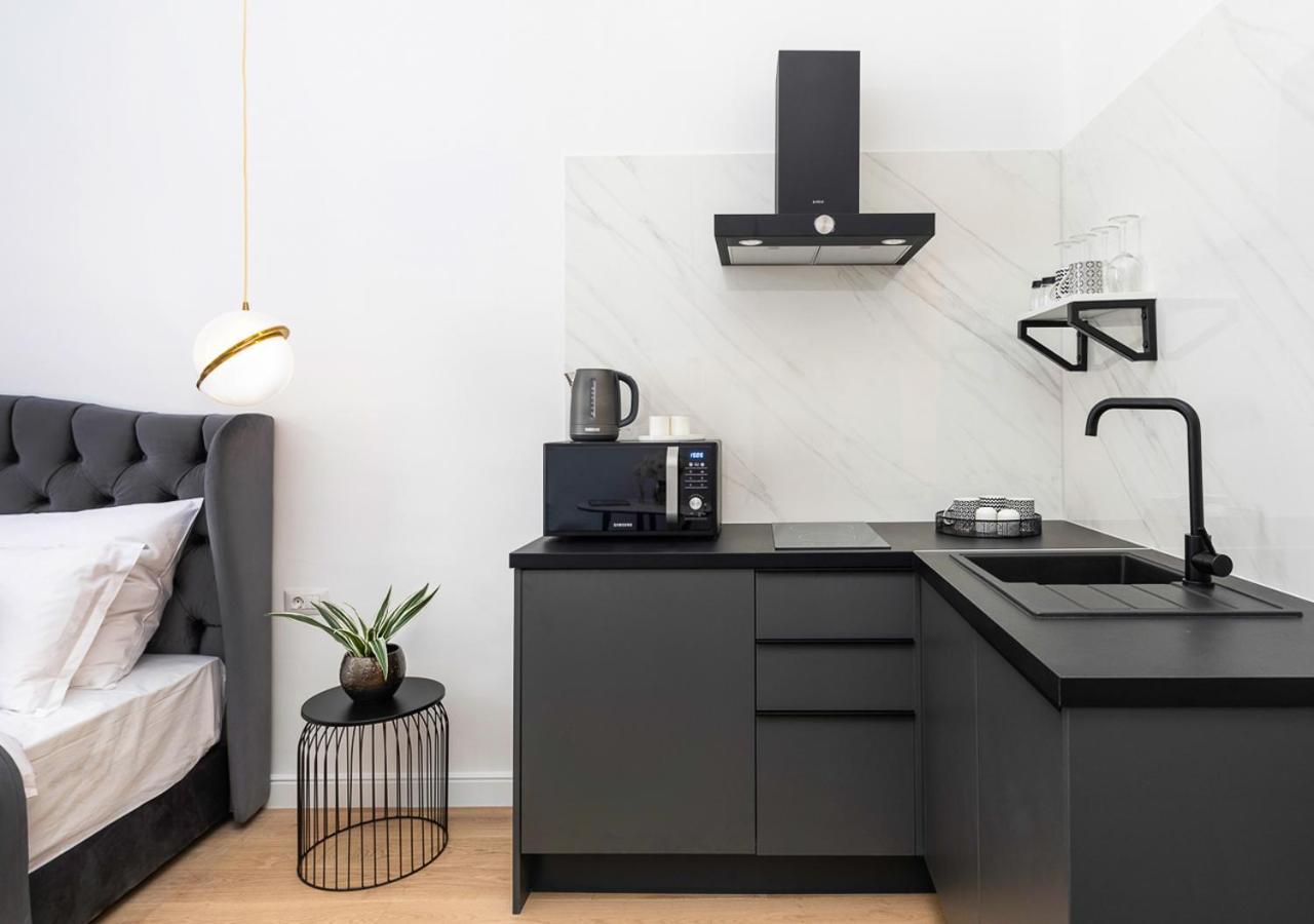 Pierrot & Pierrette Apartment ซาเกร็บ ภายนอก รูปภาพ