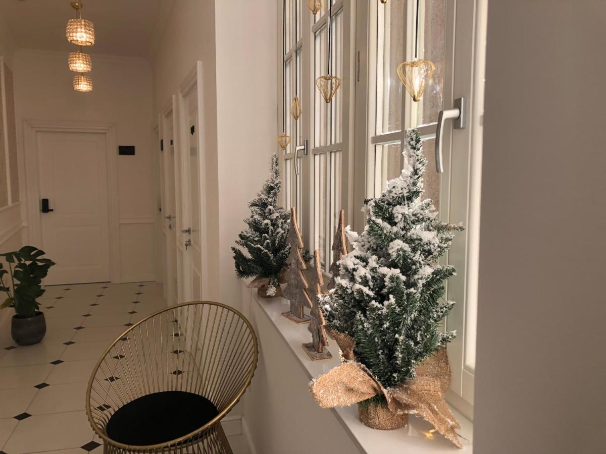 Pierrot & Pierrette Apartment ซาเกร็บ ภายนอก รูปภาพ